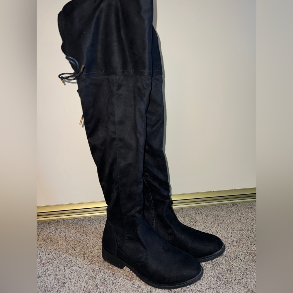 SOLD! 🛑 Over the Knee Boots